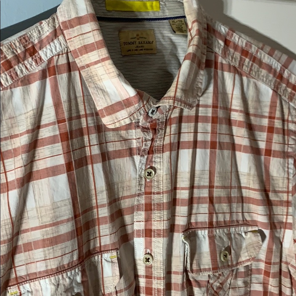 Tommy Bahama cotton button down shirt. Pockets. XL